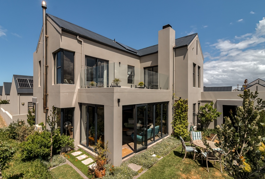 3 Bedroom Property for Sale in Aan de Wijnlanden Western Cape